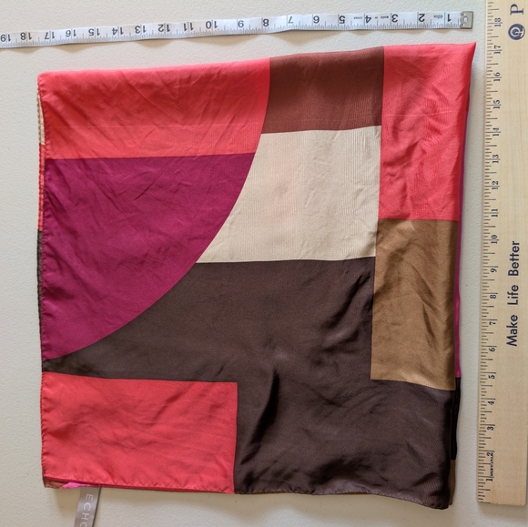 Elegant Echo Multicolor 100% Silk Scarf/Large Handkerchief - Picture 6 of 7
